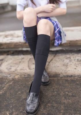 年轻妈妈的朋友2在线观看_4K免费观看视频